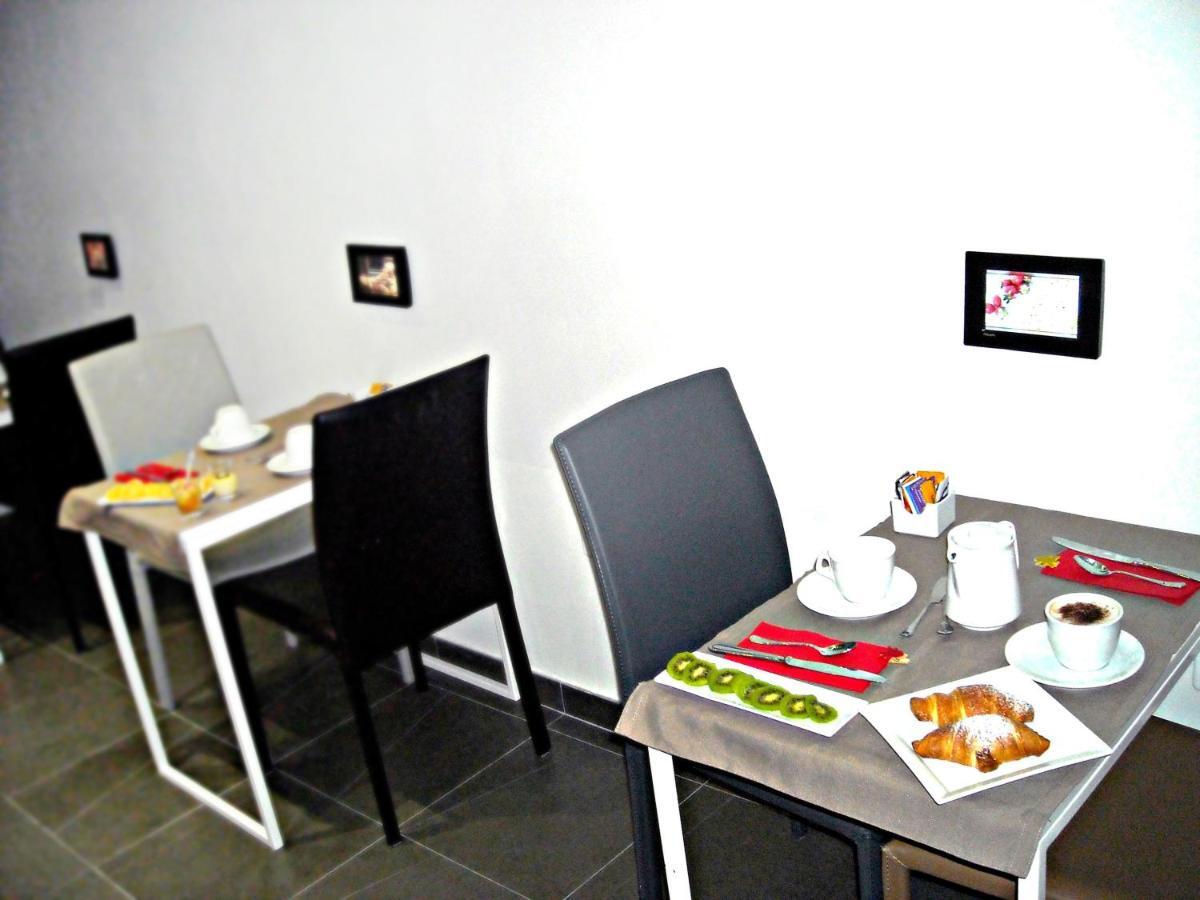 Hotel Santa Brigida Napels Buitenkant foto